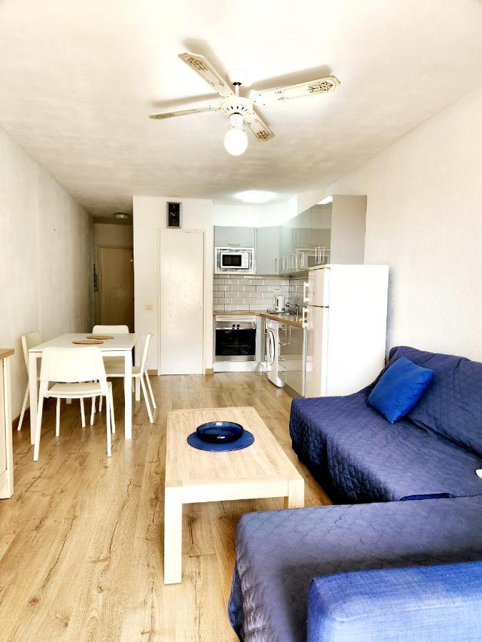 Lovely 1 Bed Apartment In Castle Harbour C108 Лос Кристианос Экстерьер фото